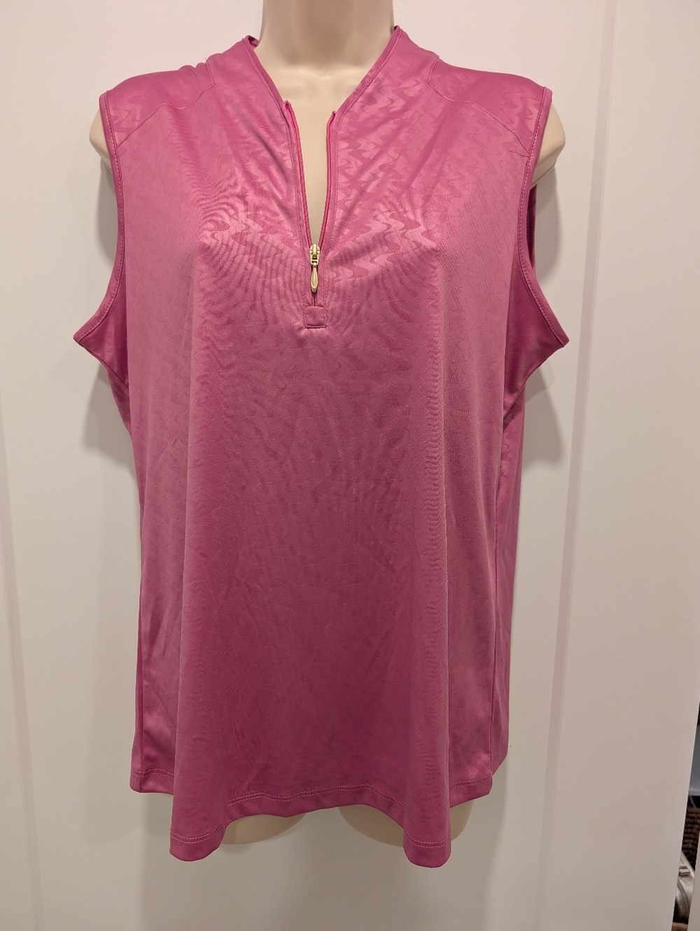 Sleeveless Quarter-Zip Tank Top - Pink
